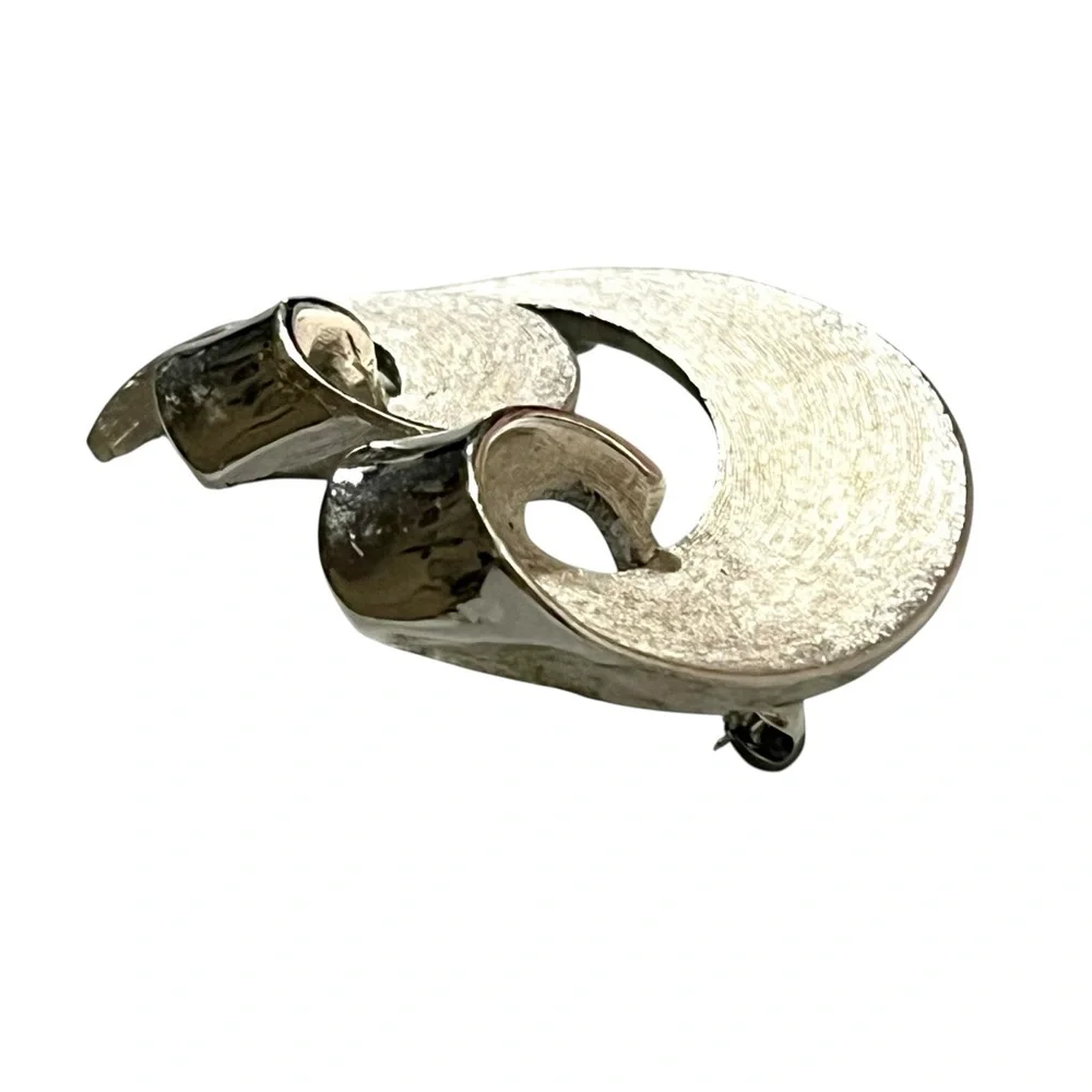 Vintage Crown Trifari Brushed Silver Tone Swirl Brooch